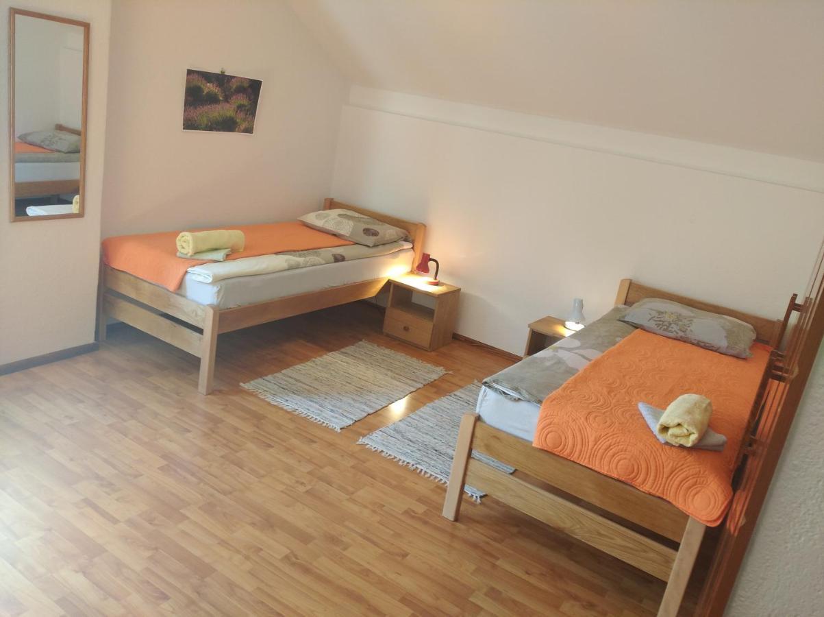 Rooms "Nada Zunic" Knin Exterior photo